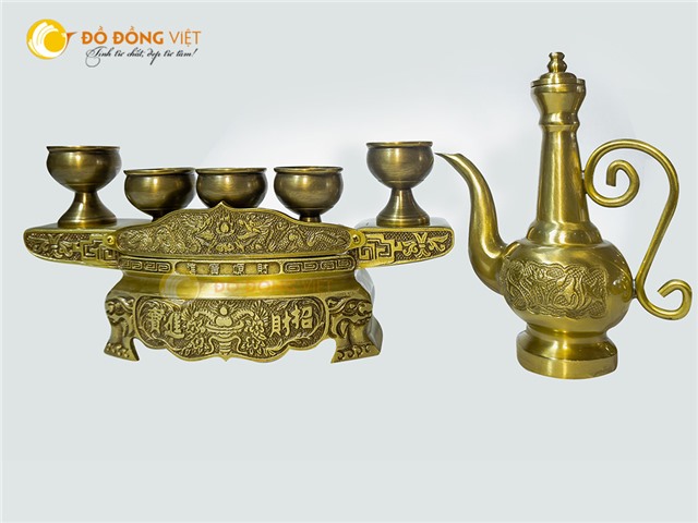 Bộ ngai chén bằng đồng
