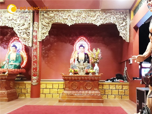 Cửa võng bằng đồng vàng