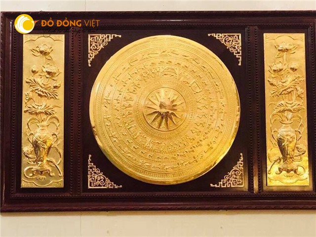 Tranh mặt trống đồng gò nổi thủ công mạ vàng đẹp tinh xảo