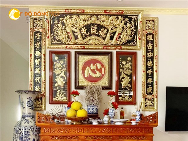 Hoành phi câu đối Đức Lưu Quang bằng đồng vàng nền đen