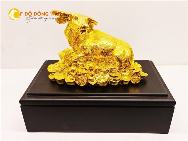 Tượng trâu mạ vàng- quà tặng phong thủy độc đáo và ý nghĩa