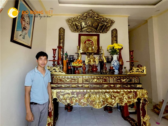 Cuốn thư câu đối bằng đồng vàng hun giả cổ KT 1m55