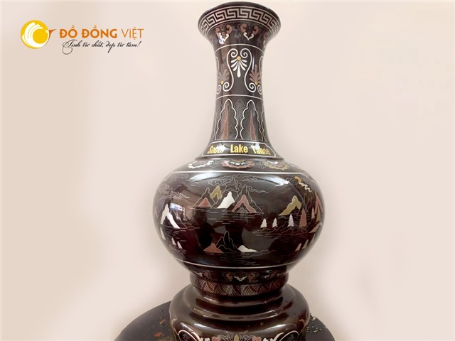 Đôi lọ hoa thờ cúng bằng đồng khảm ngũ sắc