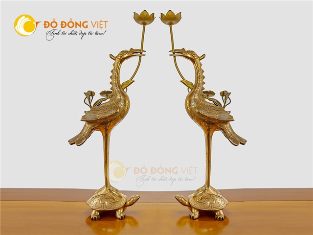 Đôi hạc bằng đồng đỏ màu đồng mộc