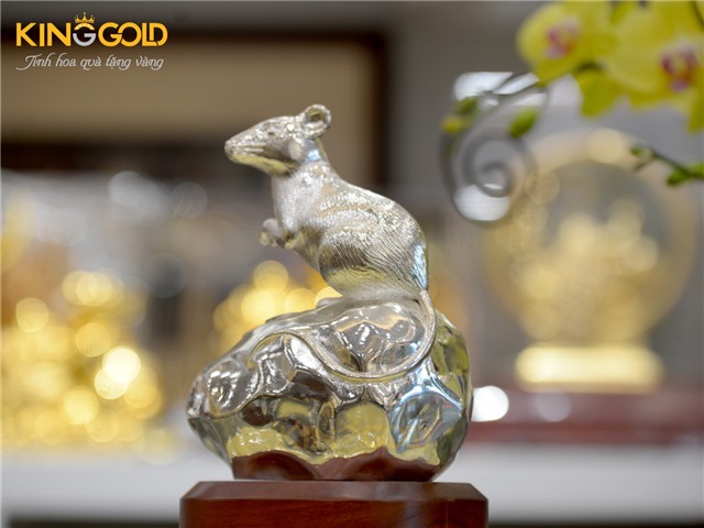 Tượng chuột mạ bạc cao cấp- quà tặng sếp tuổi Tý