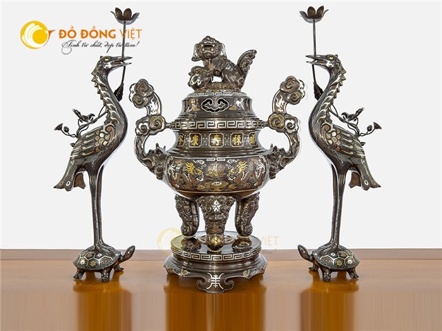 Đỉnh đồng tam sự đỉnh hạc bằng đồng đỏ khảm ngũ sắc