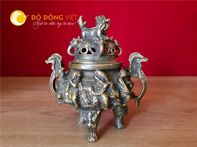 Đỉnh xông trầm cỡ nhỏ hun màu giả cổ
