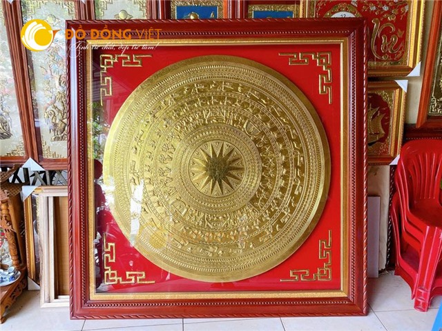 Tranh mặt trống đồng gò làm quà tặng đối tác nước ngoài
