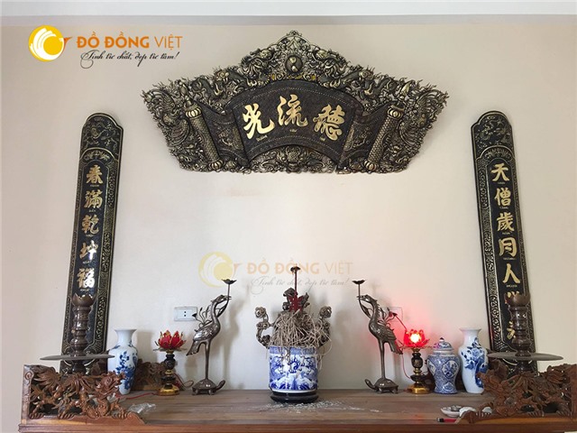 Cuốn thư câu đối bằng đồng 1m76 hun đen đẹp tinh xảo