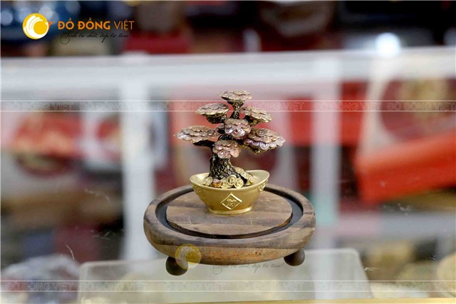 Quà tặng biểu trưng cây tùng bằng đồng
