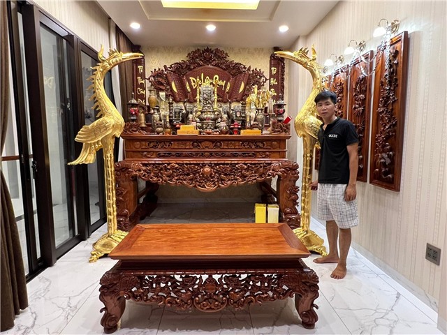 Dát vàng nội thất phòng thờ tại Đồ đồng Việt Cần Thơ