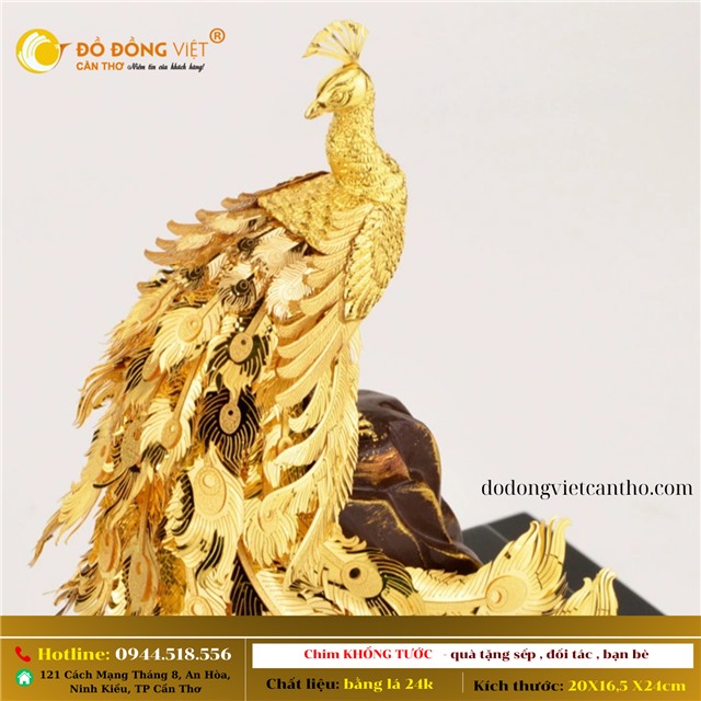 Ý NGHĨA TƯỢNG CHIM KHỔNG TƯỚC VÀNG – BIỂU TƯỢNG PHONG THỦY CỦA MAY MẮN, THỊNH VƯỢNG VÀ QUYỀN QUÝ