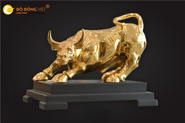 TƯỢNG TRÂU ĐỒNG MẠ VẢNG - BIỂU TƯỢNG CỦA SỨC MẠNH BỀN BỈ, CẦN CÙ