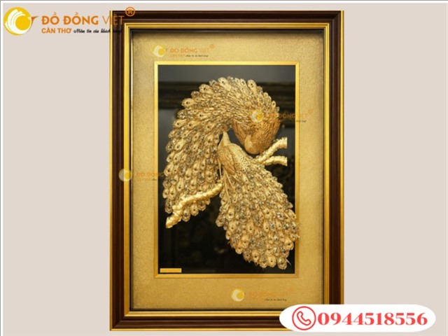 Tranh Chim Công Vàng 24k – Biểu Tượng Phú Quý, Tài Lộc Cho Không Gian Sang Trọng