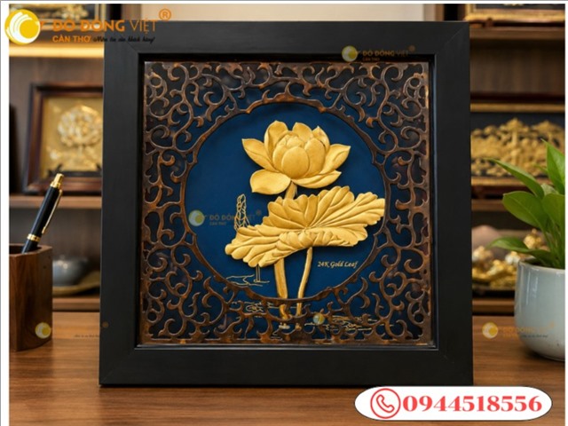 Tranh Sen Vàng 24K Để Bàn – Quà Tặng Phong Thủy Cao Cấp, Sang Trọng