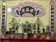 Bộ hoành phi câu đối cho ban thờ 1m55, Cuốn thư câu đối Đức Lưu Quang đồng đỏ