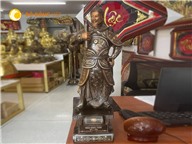 Tượng đồng Trần Quốc Tuấn khảm ngũ sắc đẹp tinh xảo