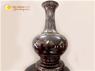 Đôi lọ hoa thờ cúng bằng đồng khảm ngũ sắc