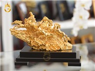 Biểu tượng bát mã truy phong mạ vàng 24k