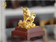 Tượng bò tót bằng đồng mạ vàng đẹp tinh xảo