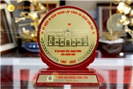 Biểu trưng quà tặng bằng gỗ đồng thiết  kế theo yêu cầu